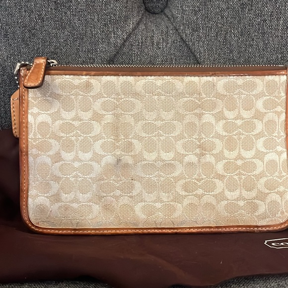 Coach Envelope Zip Case with Storage Bag - Picture 5 of 8